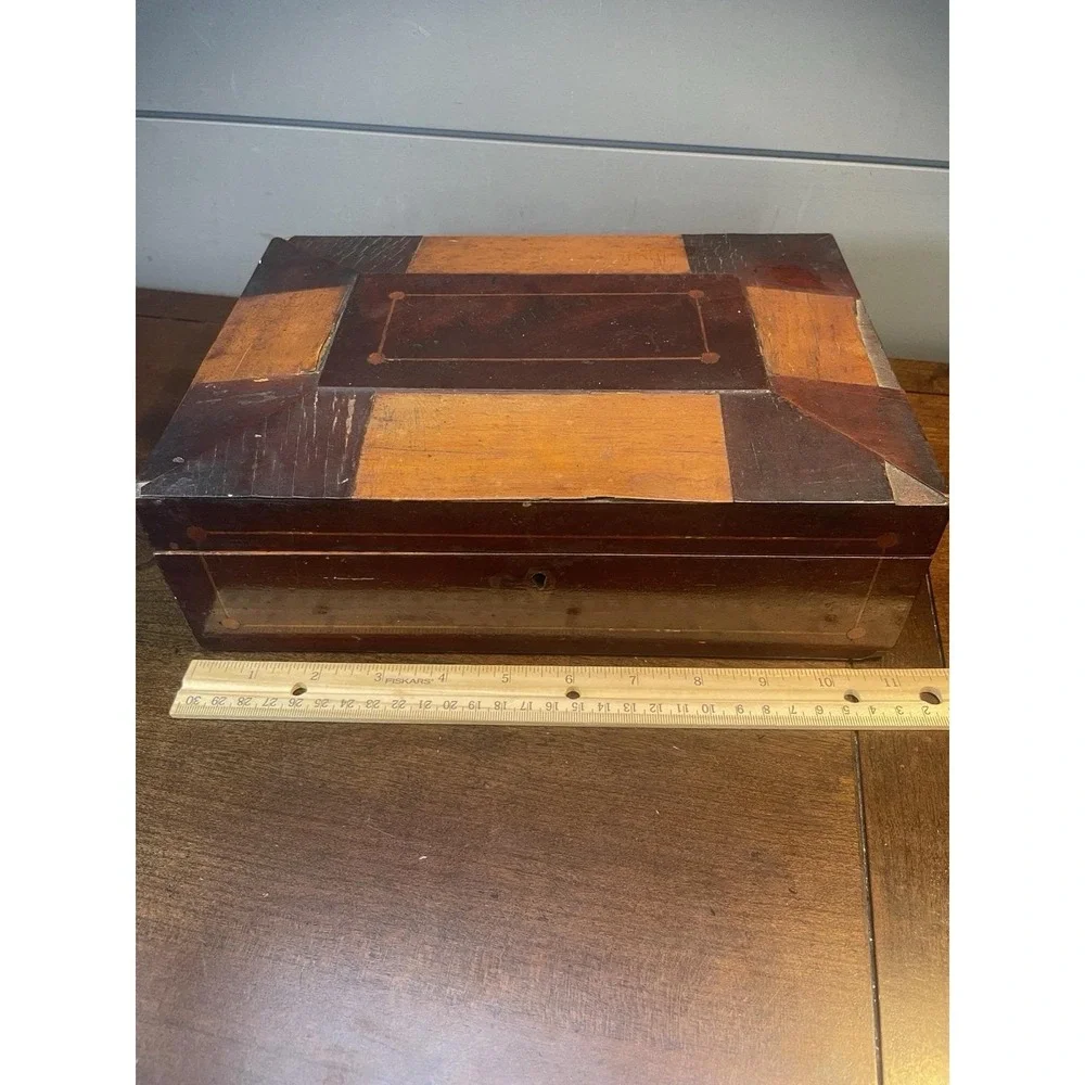 Antique Vintage inlaid SHAKER WOOD BOX  W/BRASS HINGE & Lock